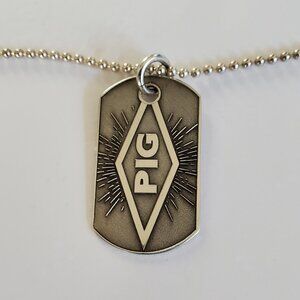 <PIG> band dog tag necklace